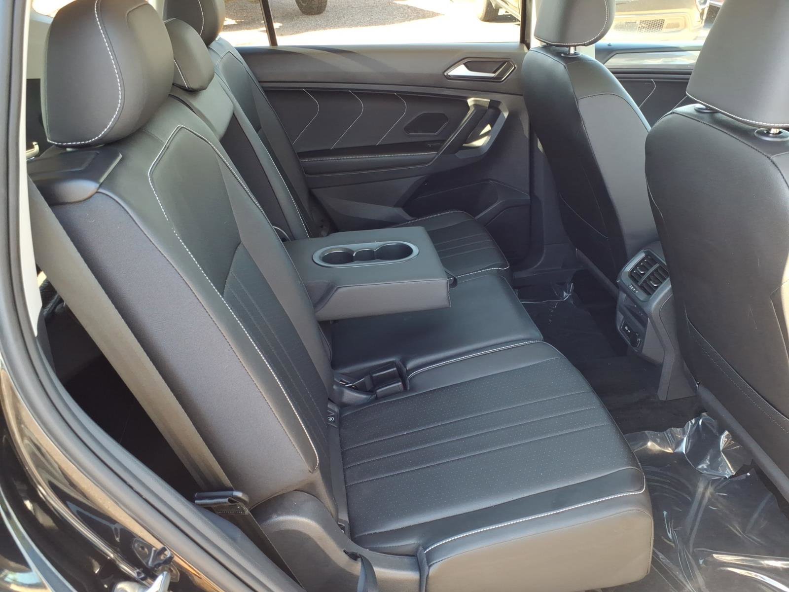 Certified 2023 Volkswagen Tiguan SE w/ Panoramic Sunroof Package image 14