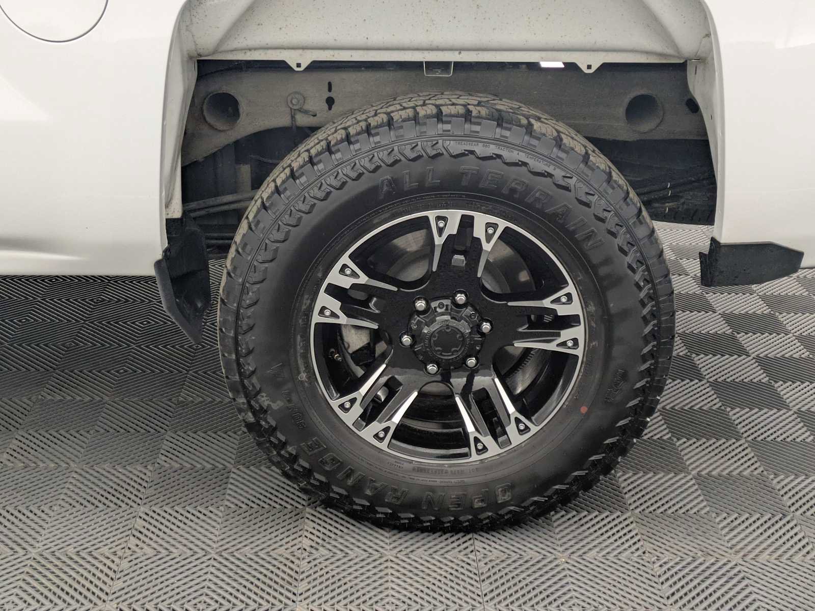 Used 2017 Chevrolet Silverado 1500 LS w/ Trailering Package AWD/4WD image 14