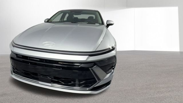 New 2025 Hyundai Sonata SEL image 3