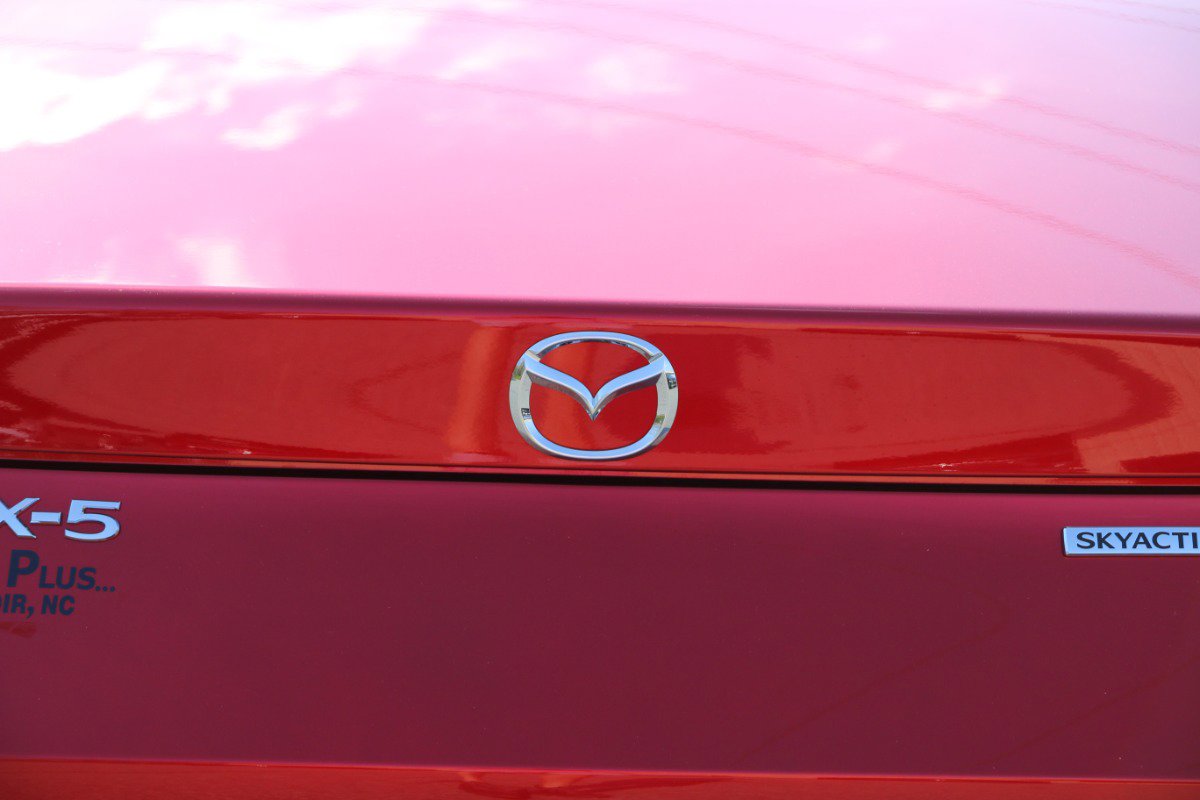 Used 2025 MAZDA MX-5 Miata Sport image 5