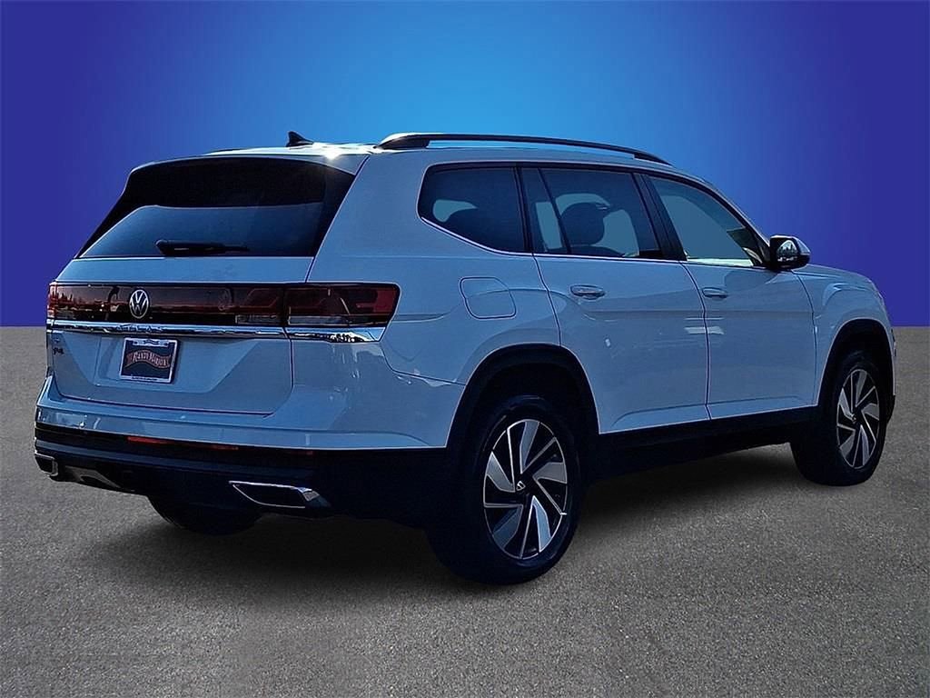Used 2025 Volkswagen Atlas SE FWD image 4