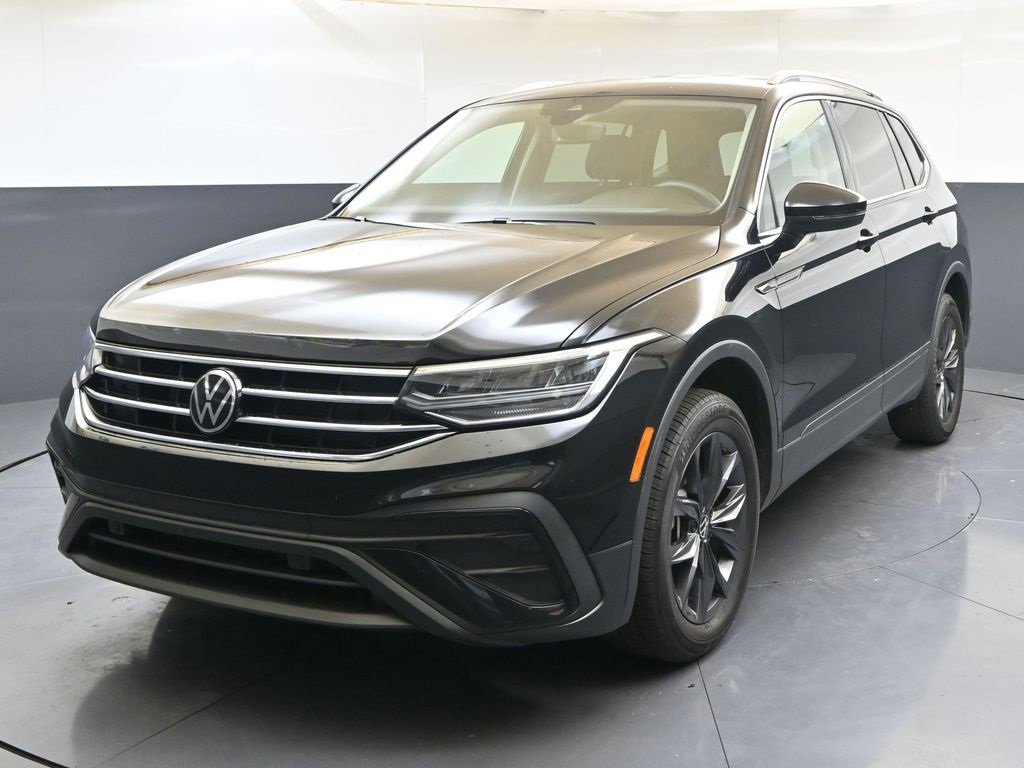 Certified 2023 Volkswagen Tiguan SE
