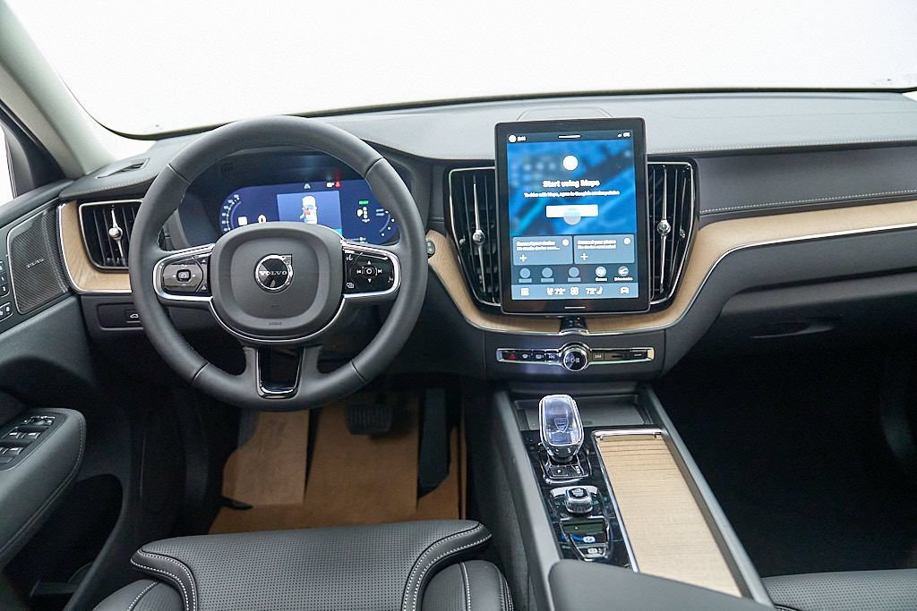 New 2026 Volvo XC60 T8 Ultra w/ Climate Package AWD/4WD image 26