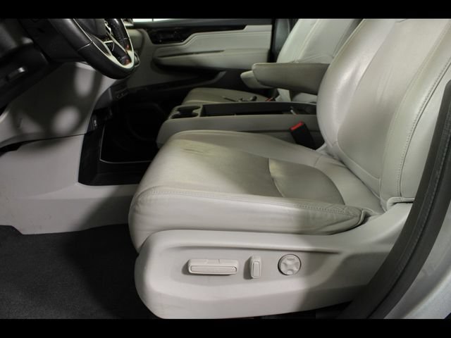 Used 2018 Honda Odyssey Elite image 17