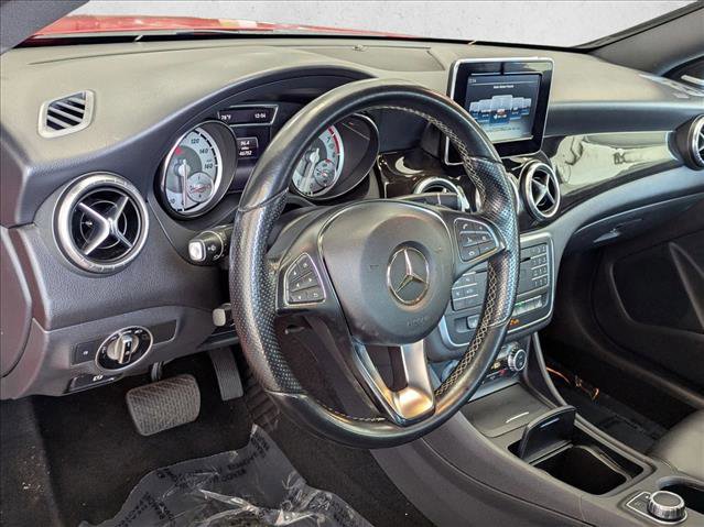 Used 2015 Mercedes-Benz CLA 250 image 10
