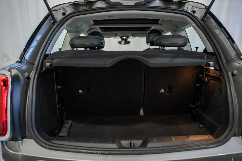 Used 2020 MINI Cooper 2-Door Hardtop FWD image 7