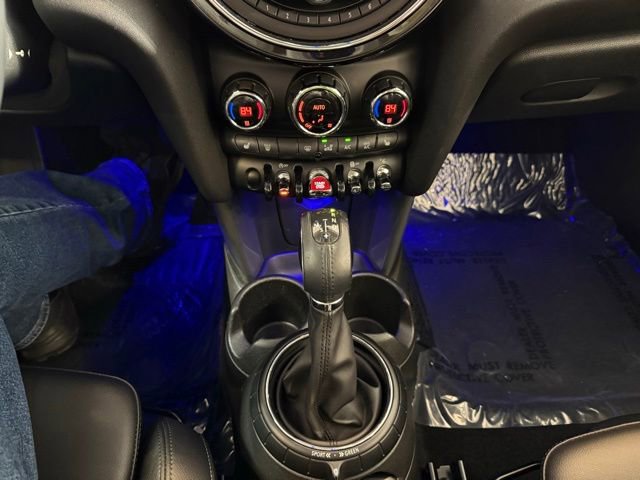 Used 2016 MINI Cooper 4-Door Hardtop image 16