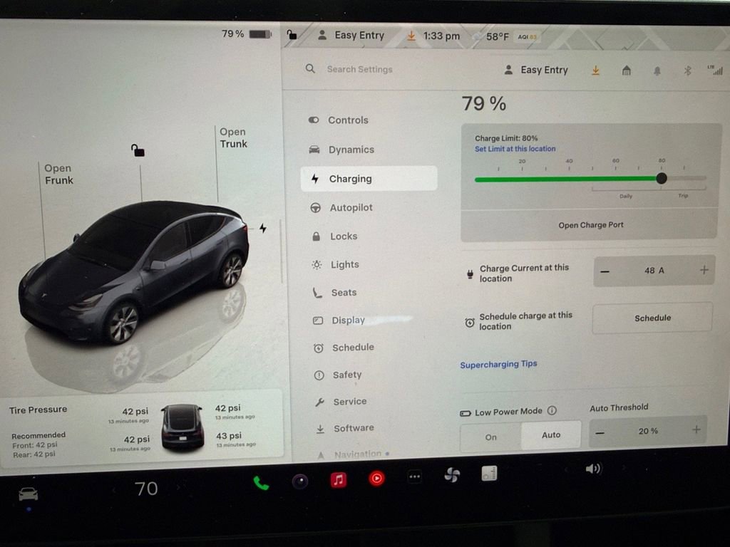 Used 2022 Tesla Model Y Long Range image 43