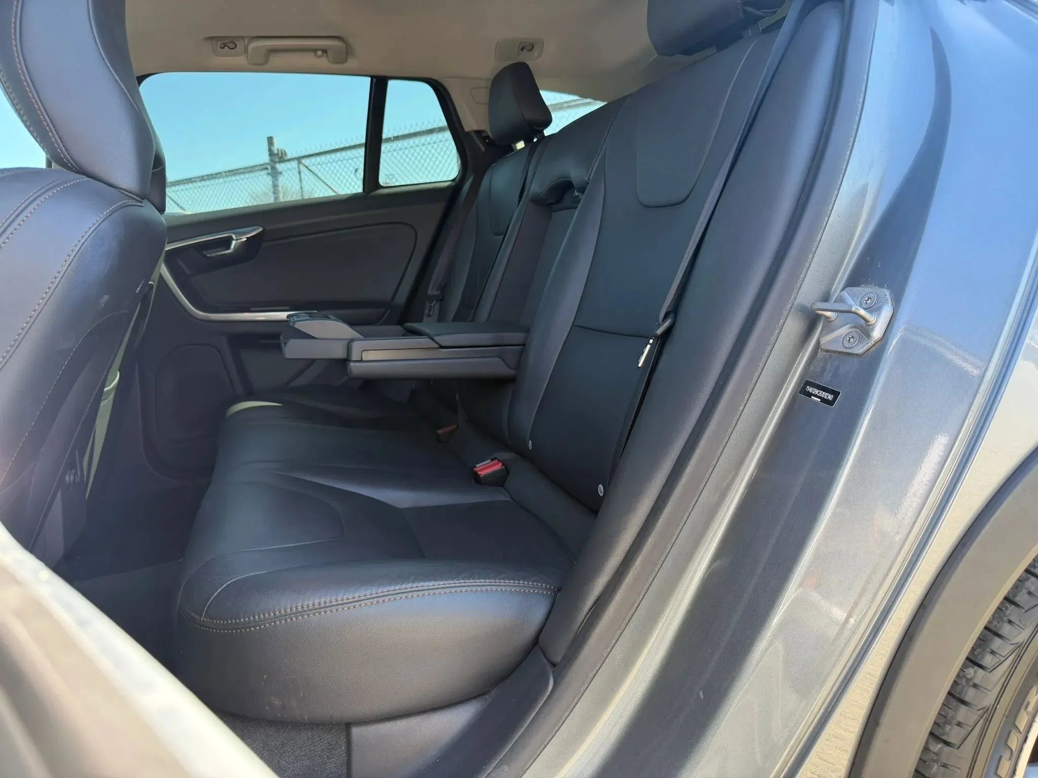 Used 2016 Volvo V60 T5 Cross Country w/ Protection Package image 12