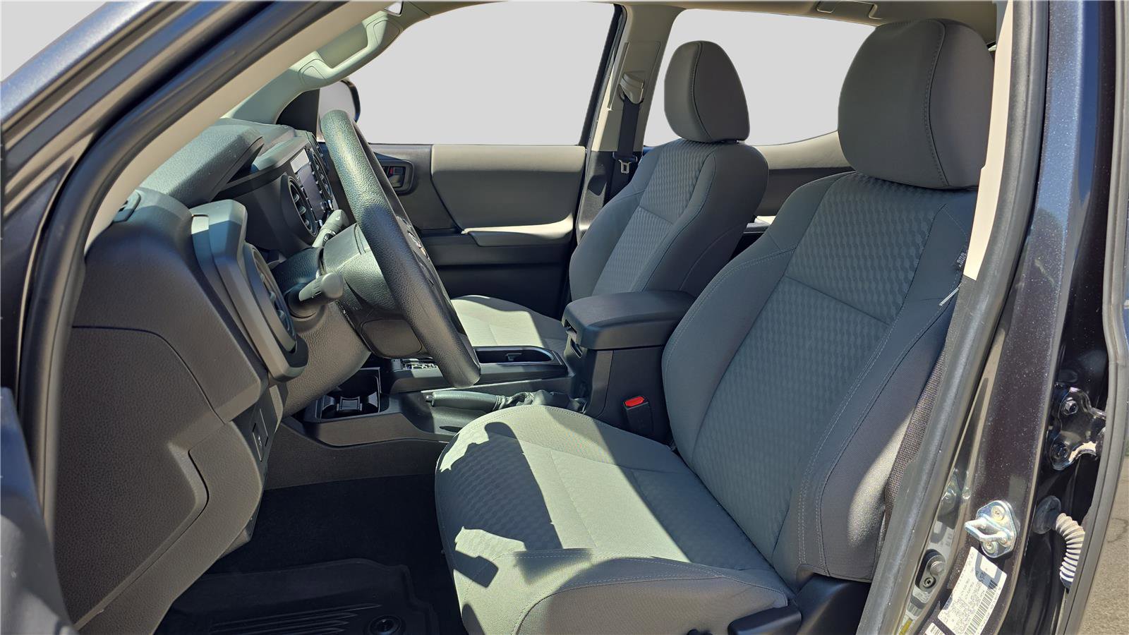 Used 2023 Toyota Tacoma SR AWD/4WD image 11