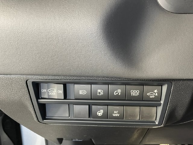 New 2026 Toyota Sequoia Platinum w/ TRD Off-Road Package AWD/4WD image 7