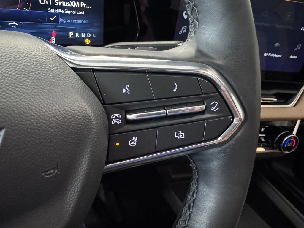 Certified 2025 Chevrolet Equinox ACTIV w/ Safety and Technology Package AWD/4WD image 15