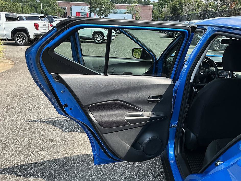 Certified 2025 Nissan Kicks Play S FWD image 23