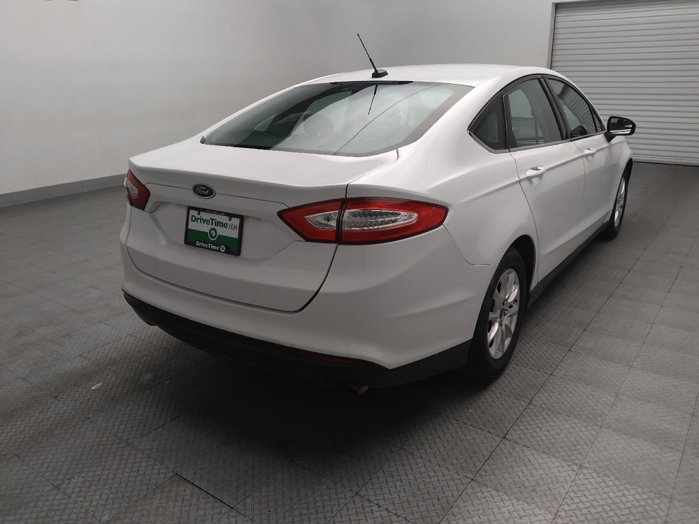 Used 2016 Ford Fusion S FWD image 9