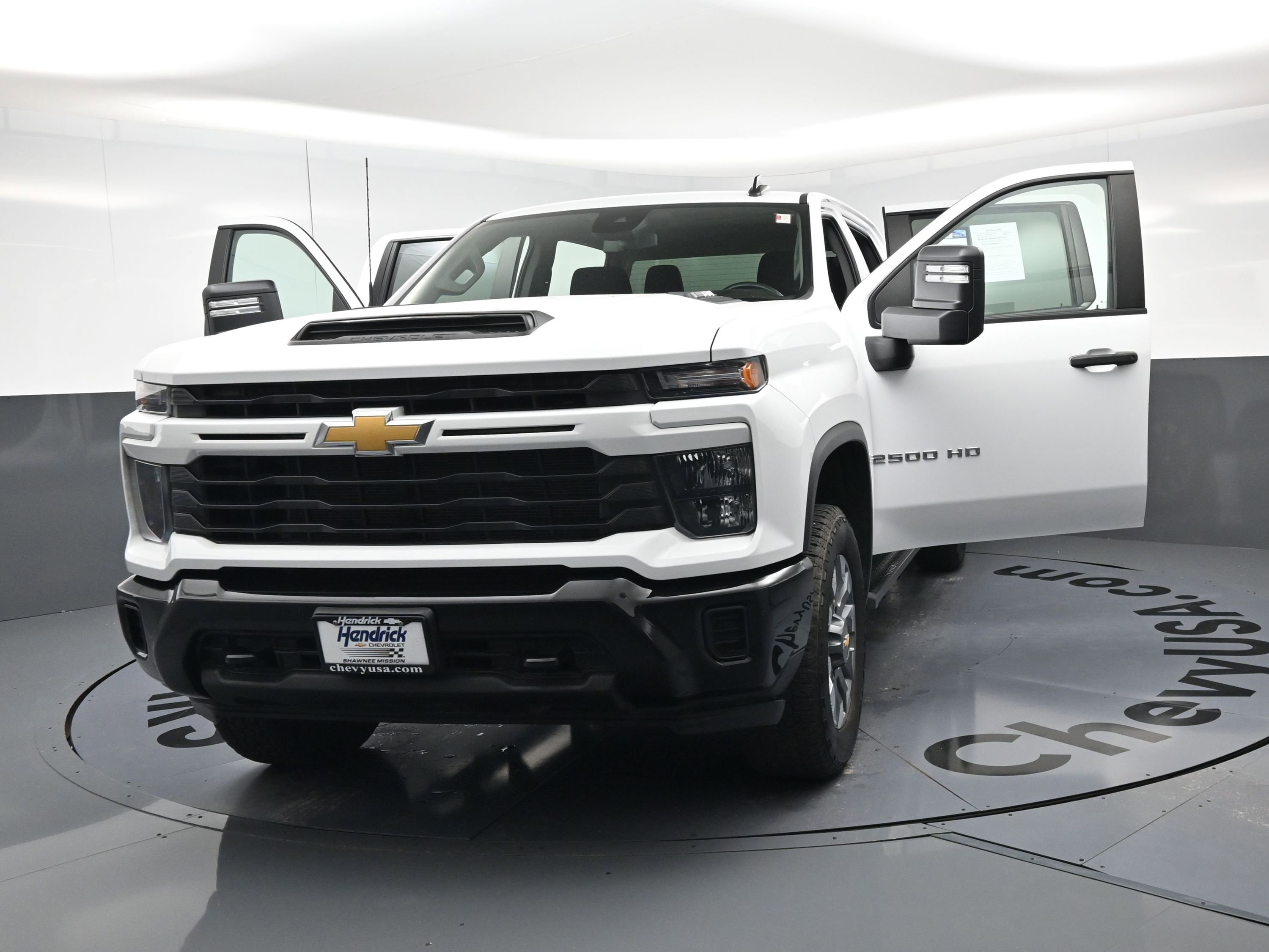 Used 2024 Chevrolet Silverado 2500 Custom w/ Custom Convenience Package AWD/4WD image 23