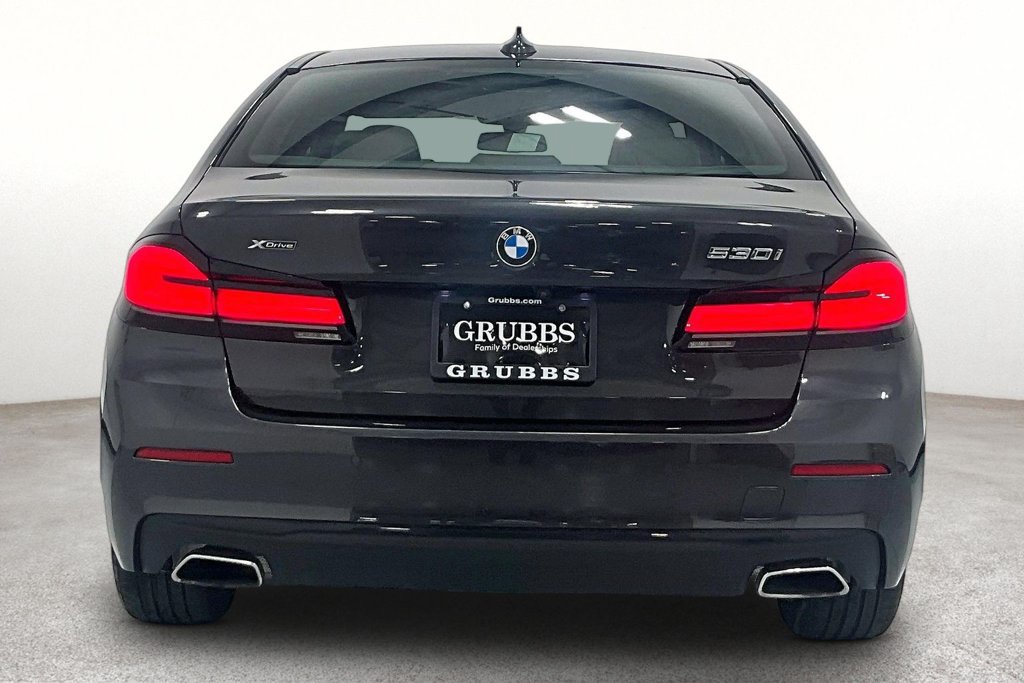 Used 2023 BMW 530i xDrive AWD/4WD image 4