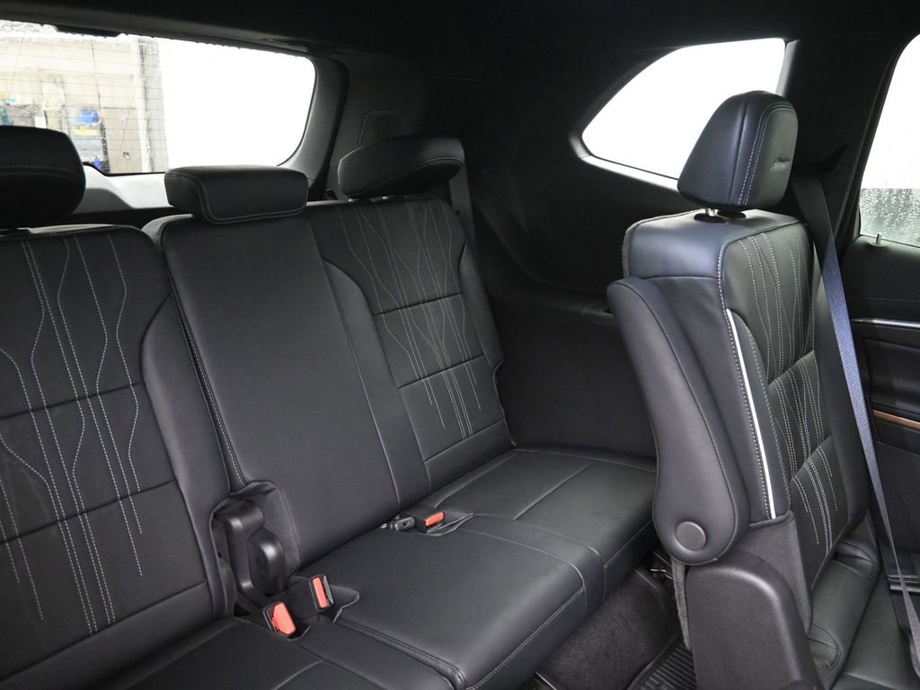 New 2026 Buick Enclave Avenir w/ Super Cruise Package image 10