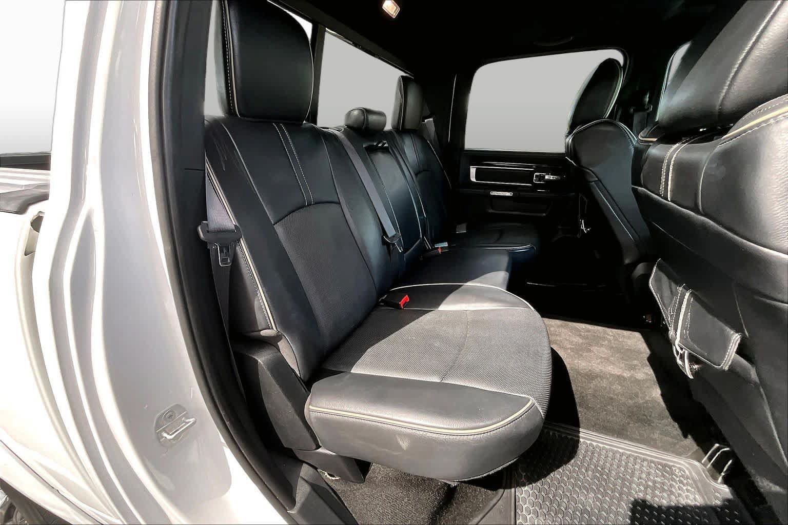 Used 2016 RAM 1500 Limited AWD/4WD image 20