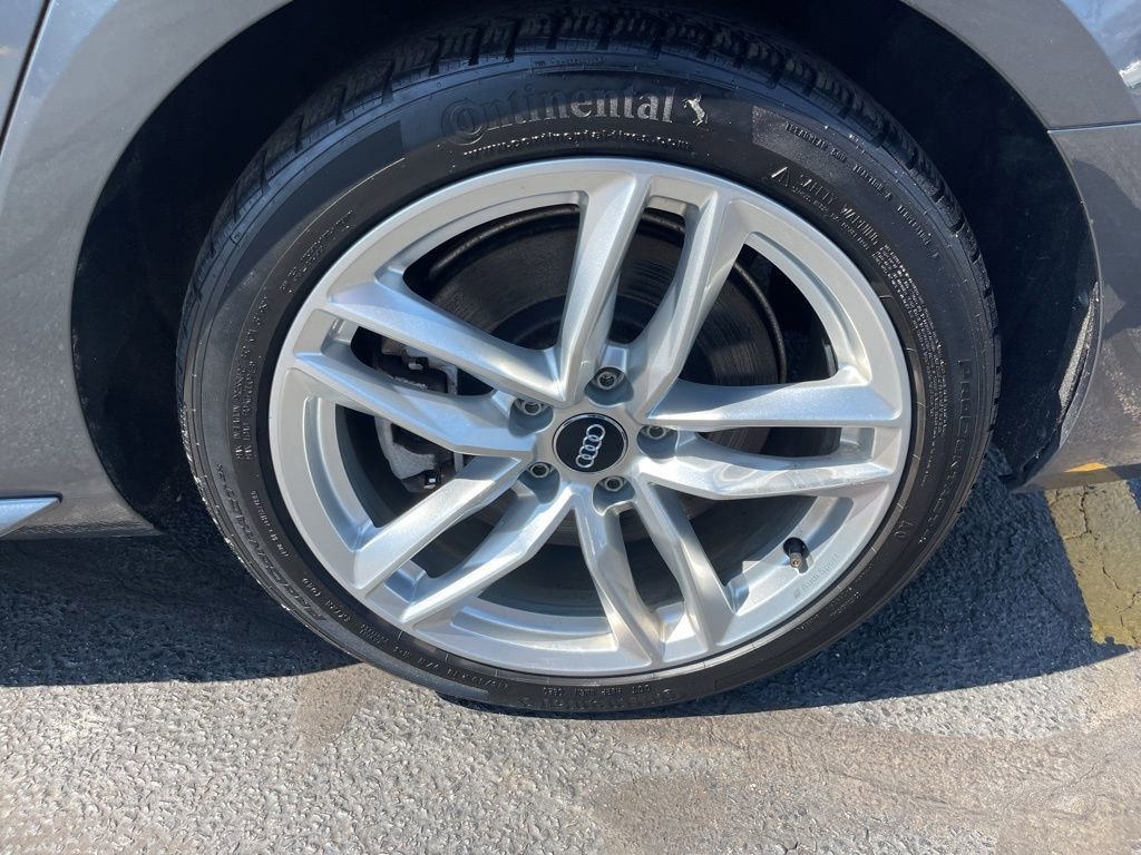 Used 2020 Audi A4 2.0T Premium w/ Convenience Package AWD/4WD image 27