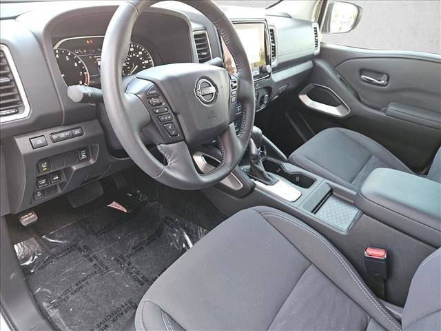 Certified 2024 Nissan Frontier SV w/ Hardbody Edition image 10