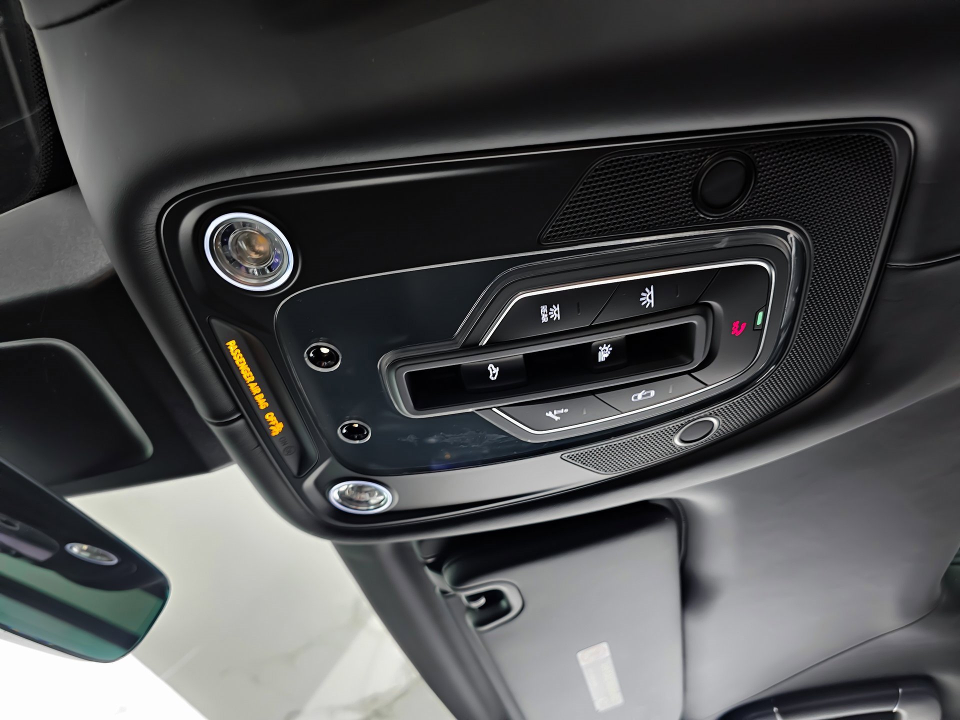 Used 2023 Bentley Bentayga Extended Wheelbase image 41