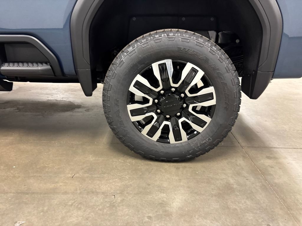 New 2026 GMC Sierra 2500 Denali Ultimate w/ Max Trailering Package image 15
