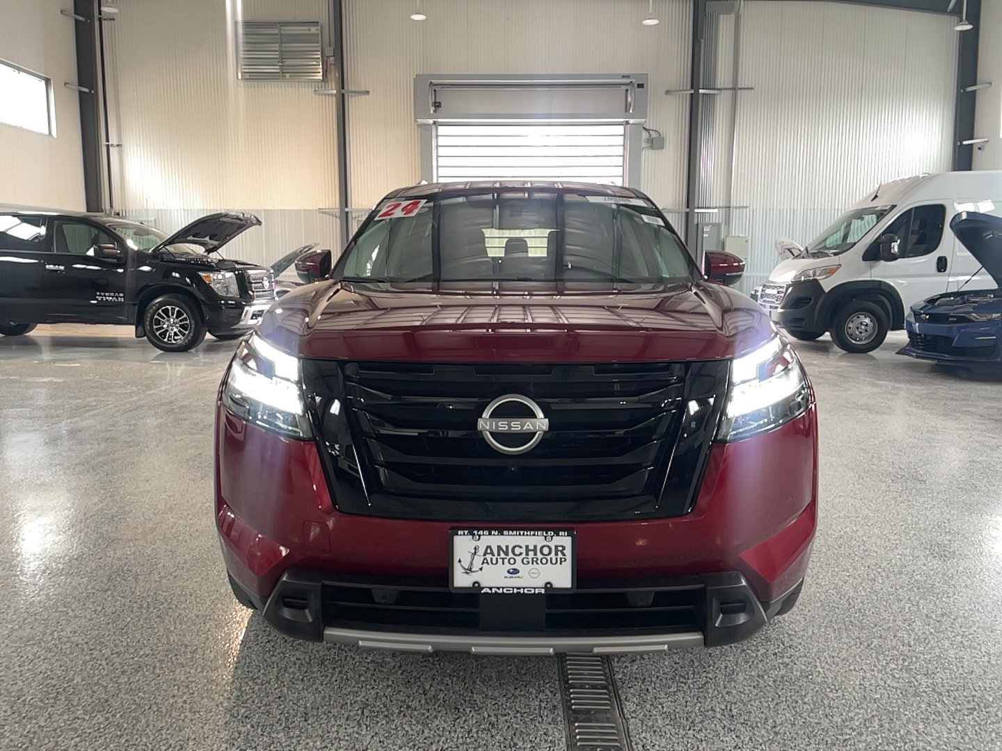 Used 2024 Nissan Pathfinder SL w/ SL Premium Package AWD/4WD image 2
