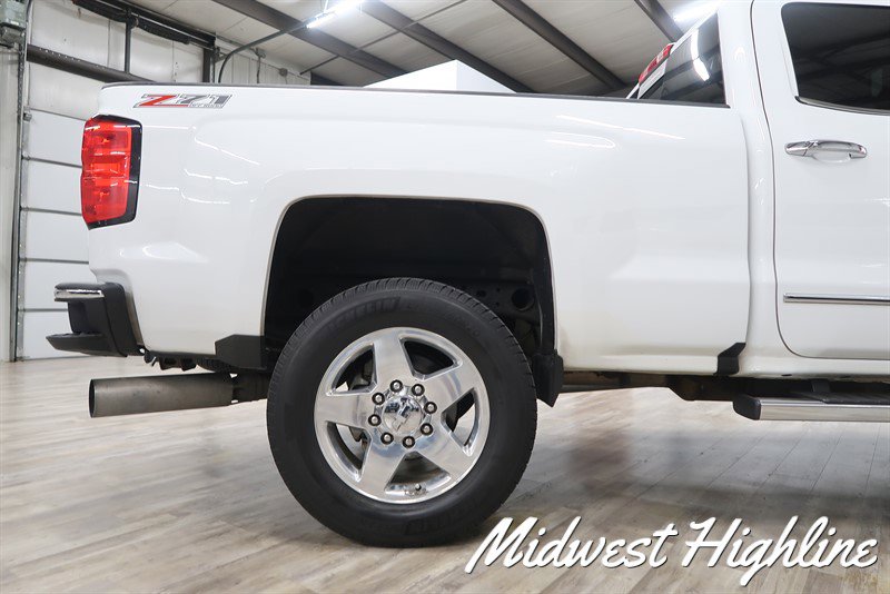 Used 2015 Chevrolet Silverado 2500 LTZ w/ Duramax Plus Package AWD/4WD image 11