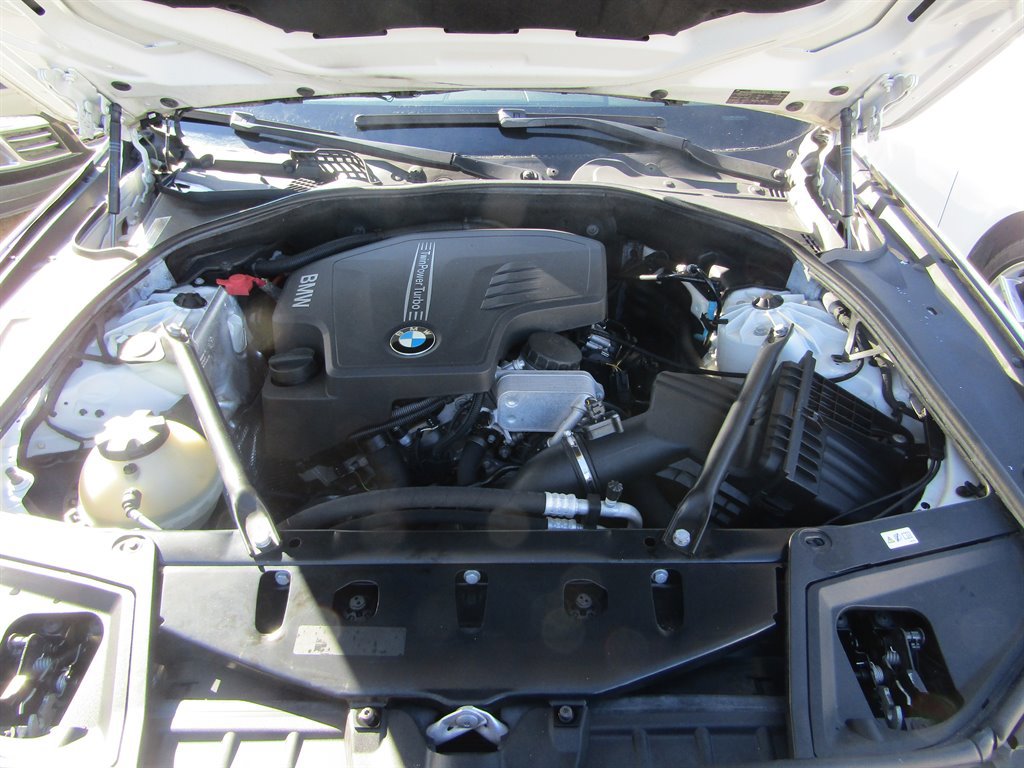Used 2015 BMW 528i Sedan RWD image 13