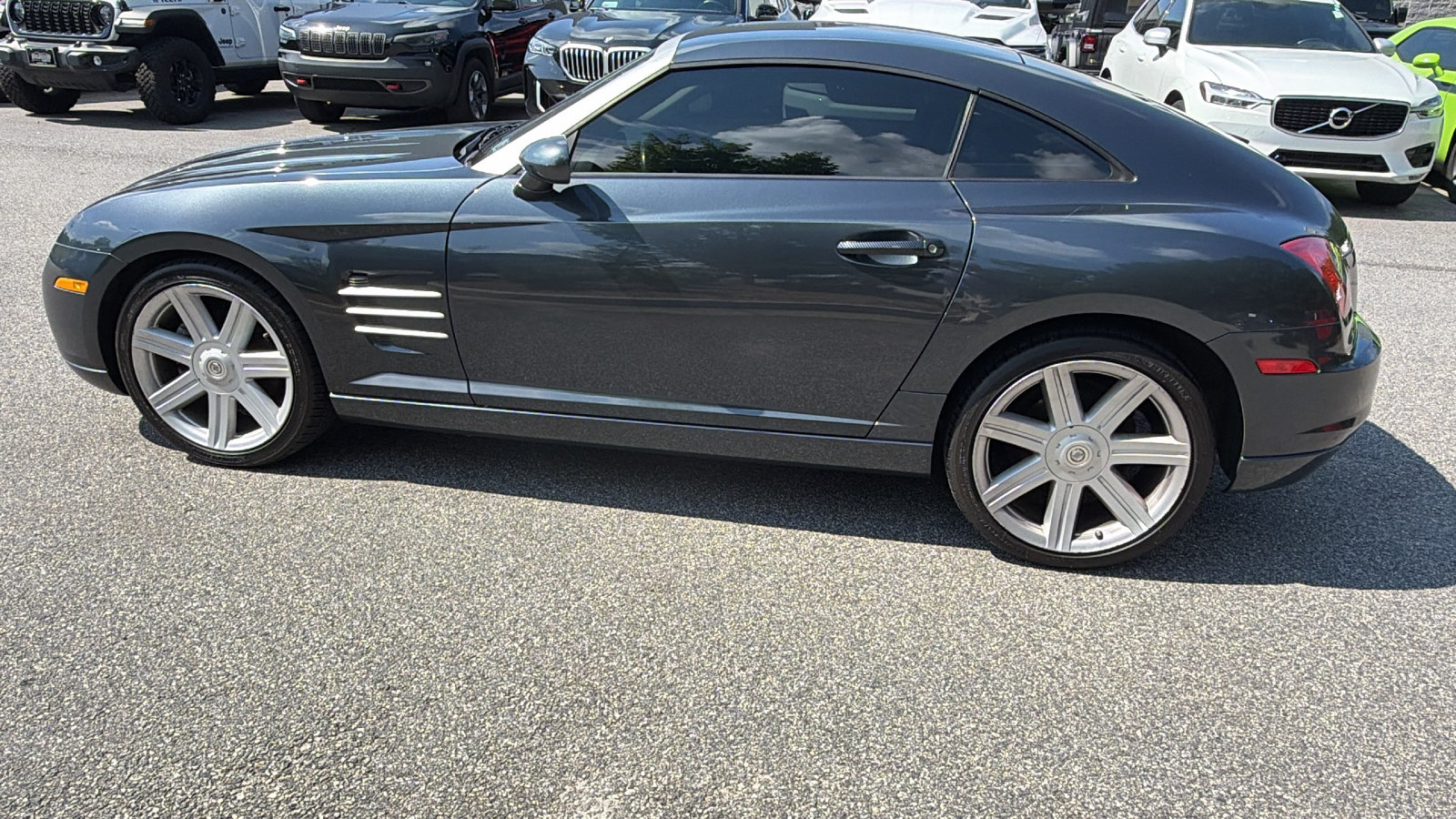Used 2007 Chrysler Crossfire Limited RWD image 11