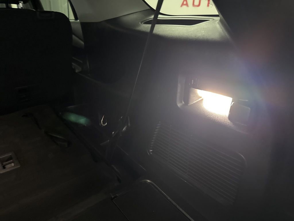 Used 2023 Ford Explorer Limited image 35