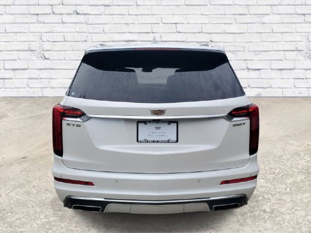 Certified 2024 Cadillac XT6 Luxury FWD image 3