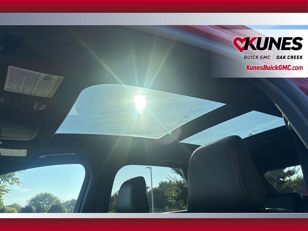 Used 2024 Ford Edge ST-Line image 12