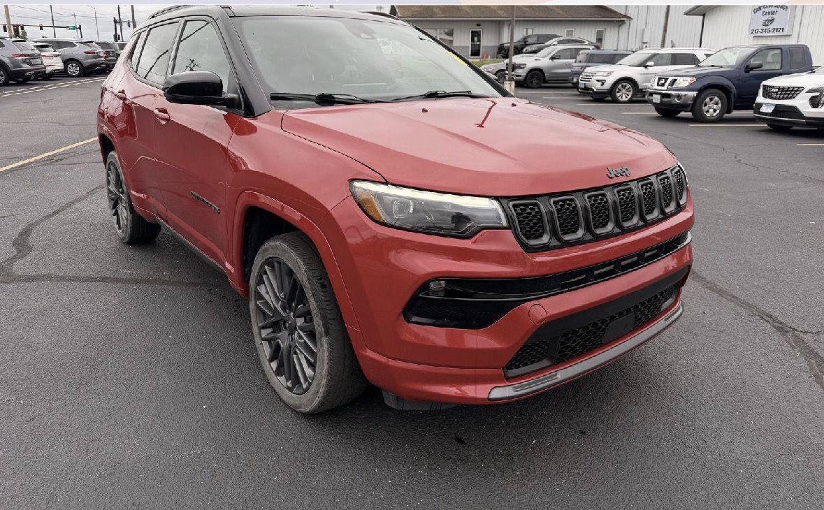 Used 2023 Jeep Compass High Altitude AWD/4WD image 2