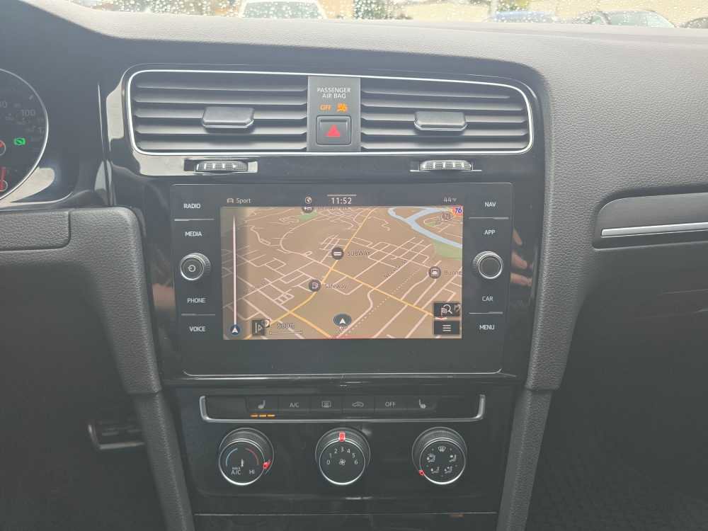 Used 2021 Volkswagen GTI SE image 12