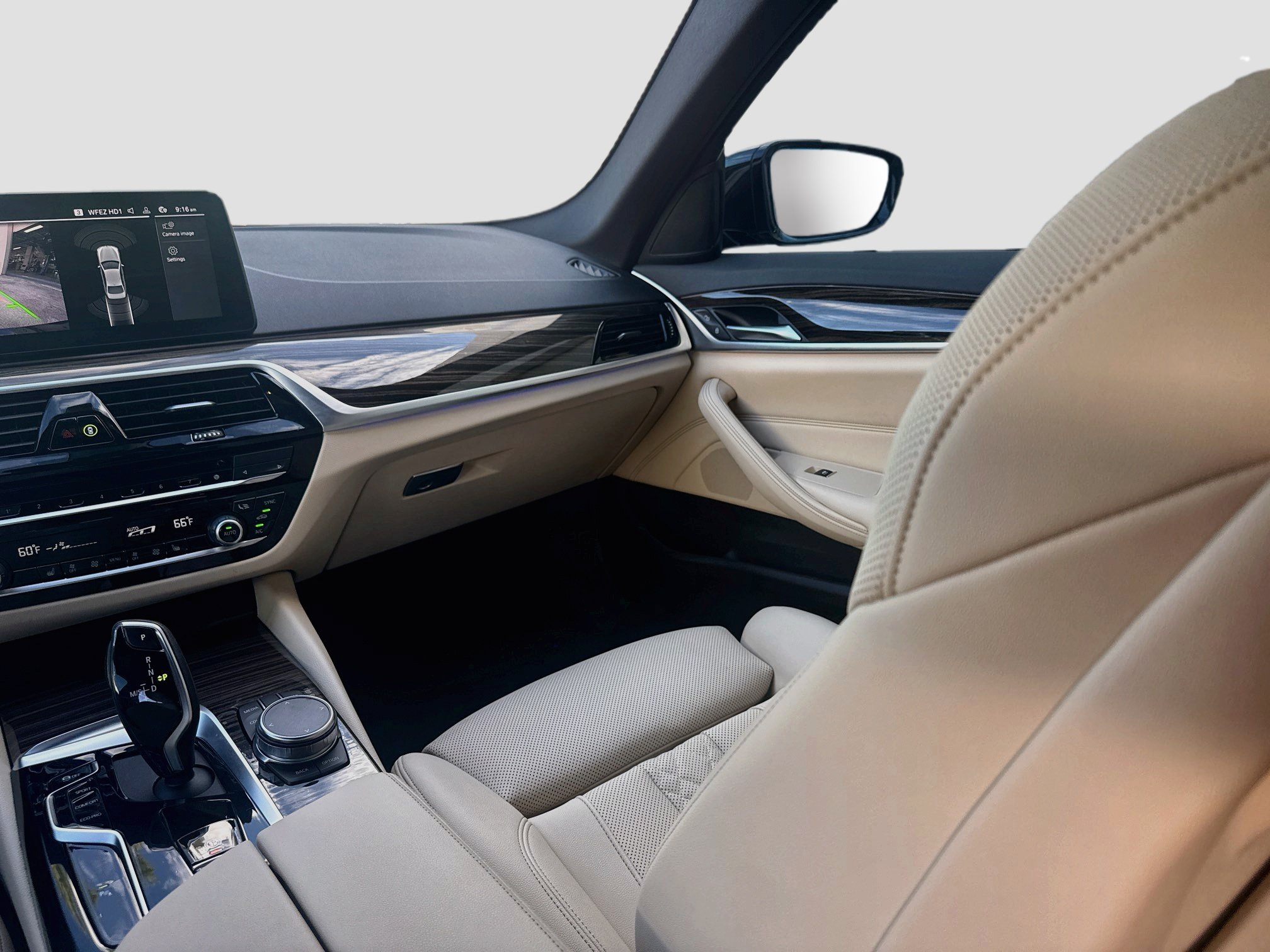 Used 2023 BMW 530i w/ Convenience Package RWD image 22
