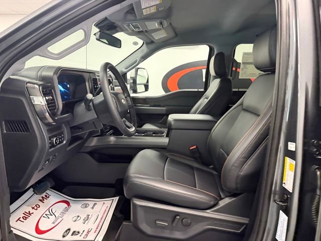 New 2026 Ford F350 4x4 Crew Cab DRW Super Duty image 8