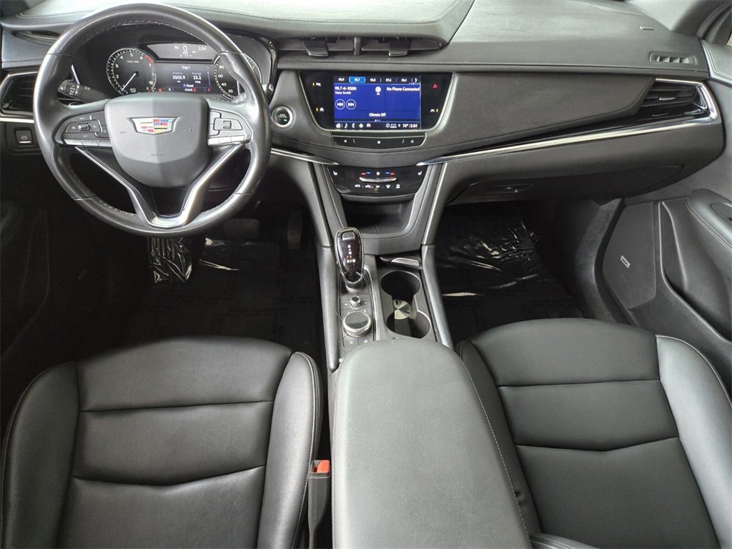 Used 2021 Cadillac XT6 Luxury image 16