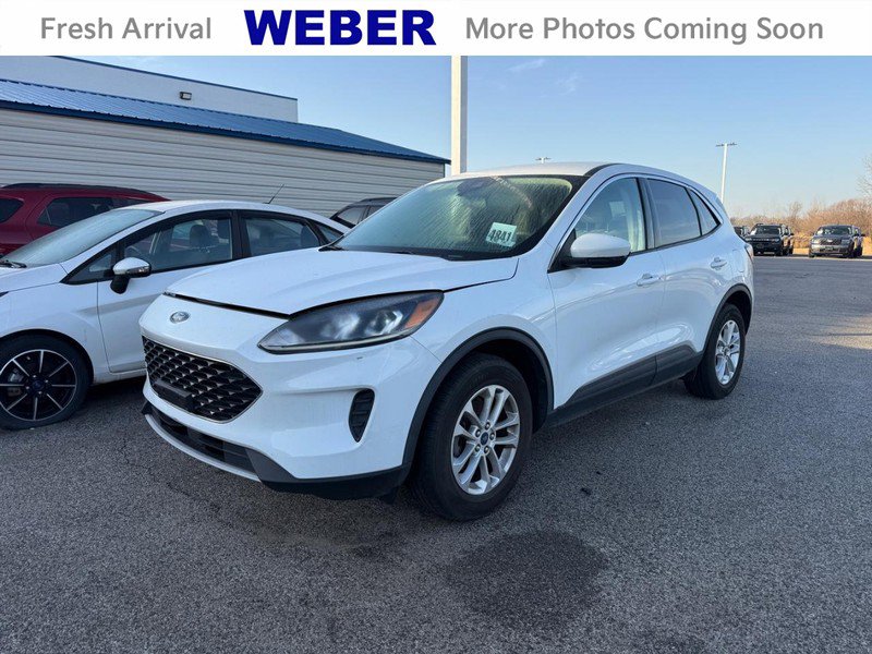 Used 2020 Ford Escape SE image 1
