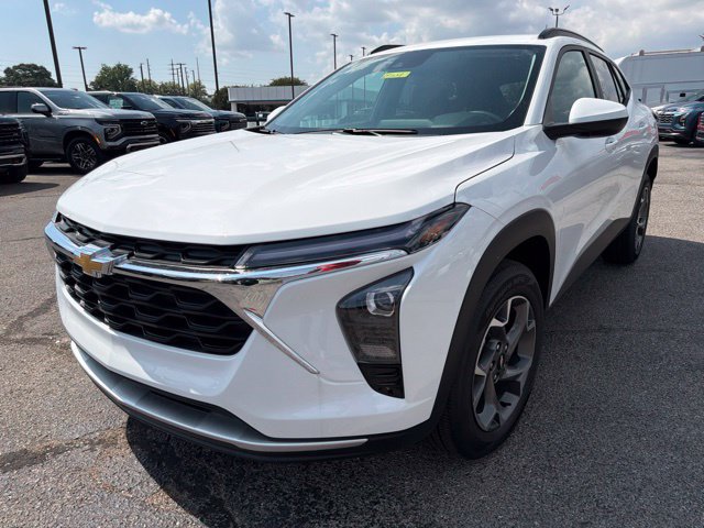 New 2026 Chevrolet Trax LT FWD image 7