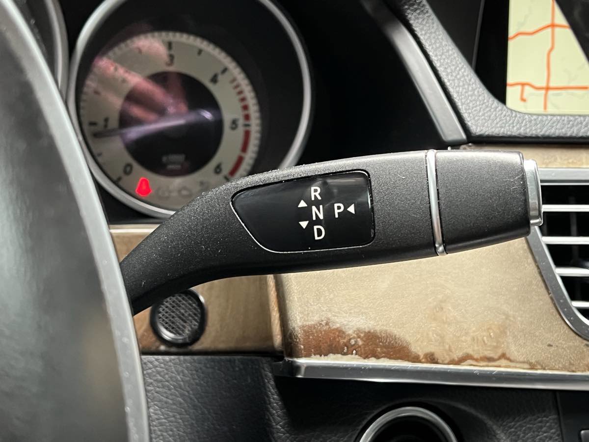 Used 2014 Mercedes-Benz E 250 BlueTEC 4MATIC Sedan image 17