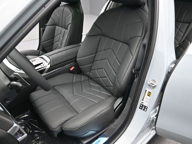 New 2026 BMW 740i xDrive image 13