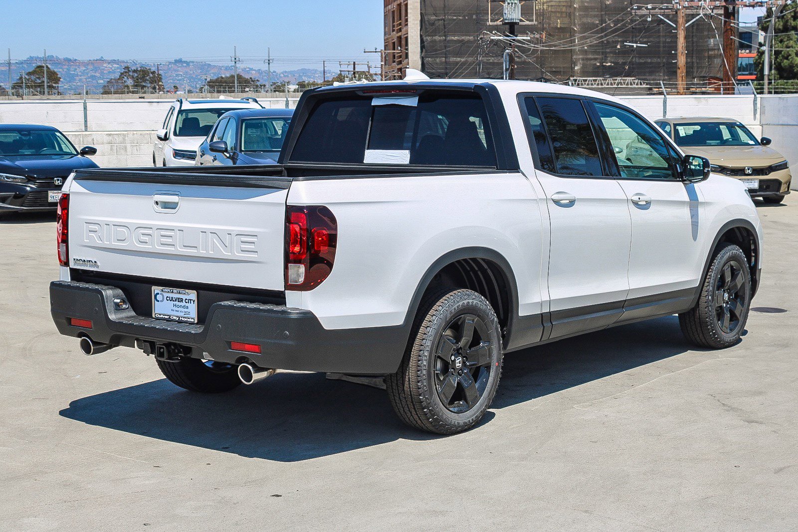 New 2025 Honda Ridgeline Black Edition image 9