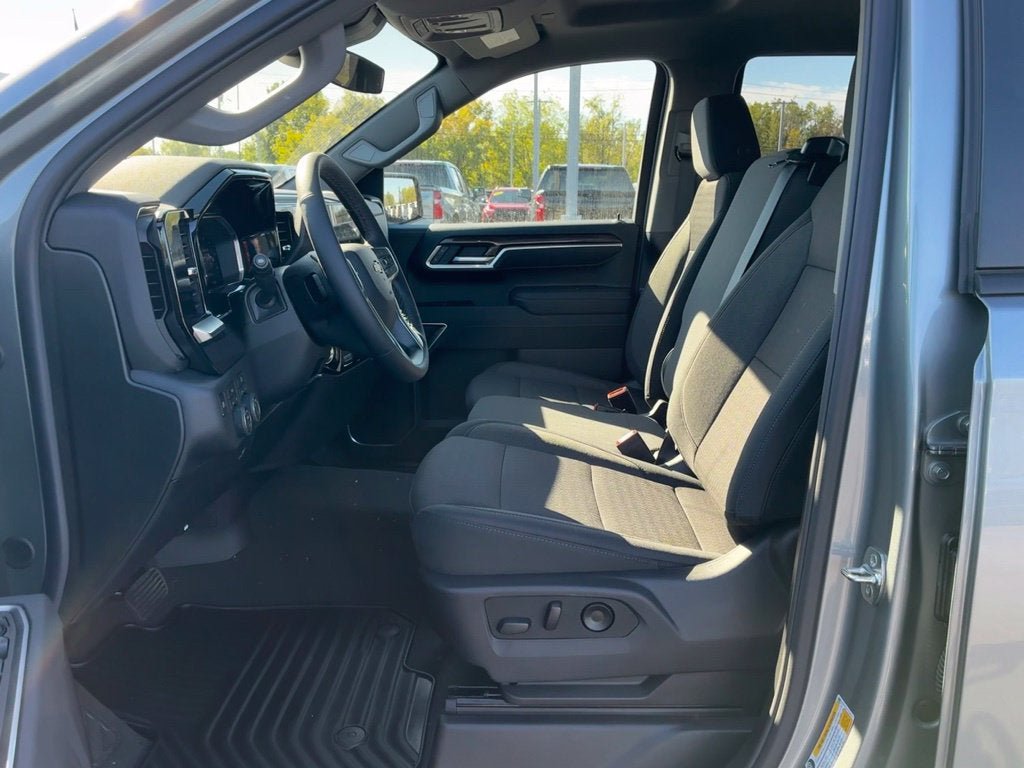 New 2026 Chevrolet Silverado 1500 LT AWD/4WD image 23