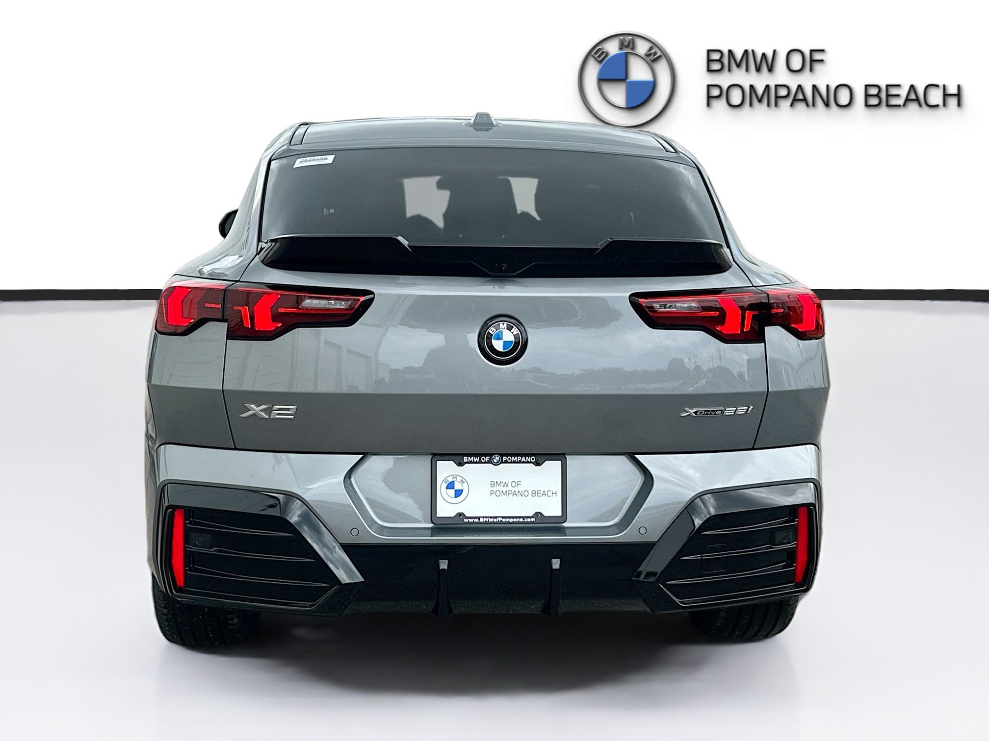 New 2026 BMW X2 xDrive28i w/ M Sport Package AWD/4WD image 5