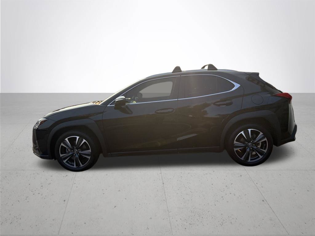 Used 2019 Lexus UX 200 w/ Accessory Package FWD image 10