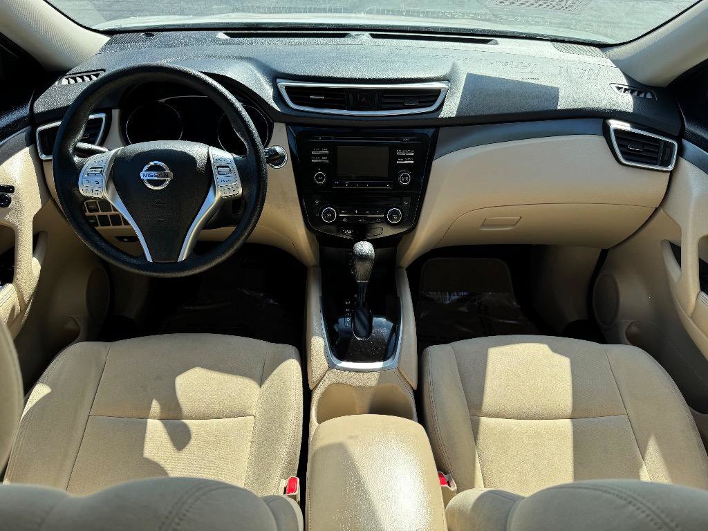 Used 2016 Nissan Rogue SV FWD image 22