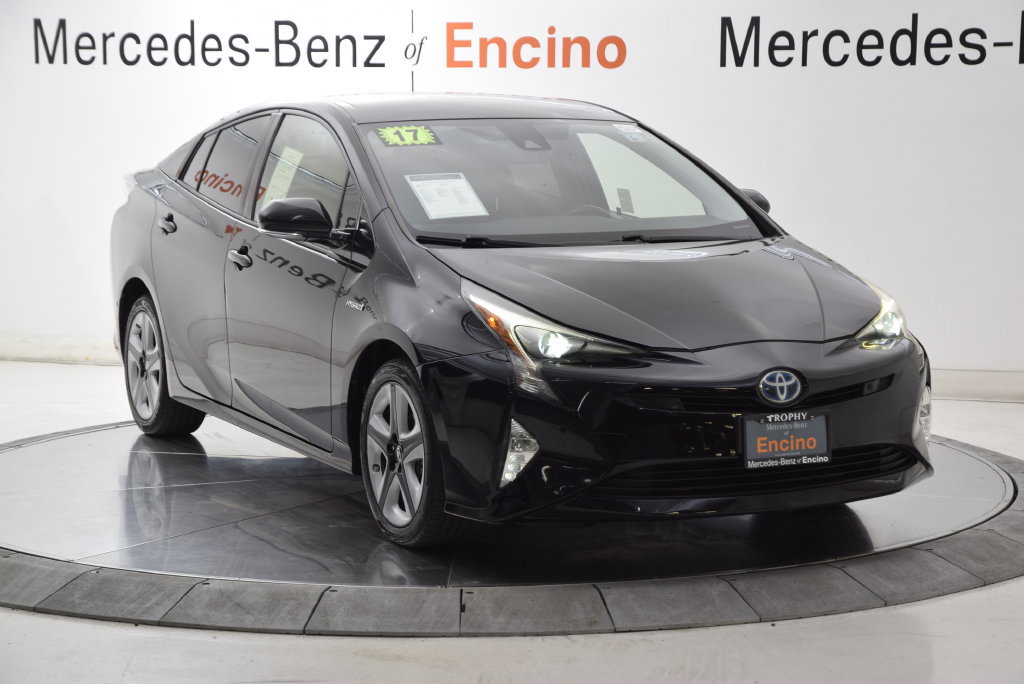 Used 2017 Toyota Prius Three Touring FWD image 7