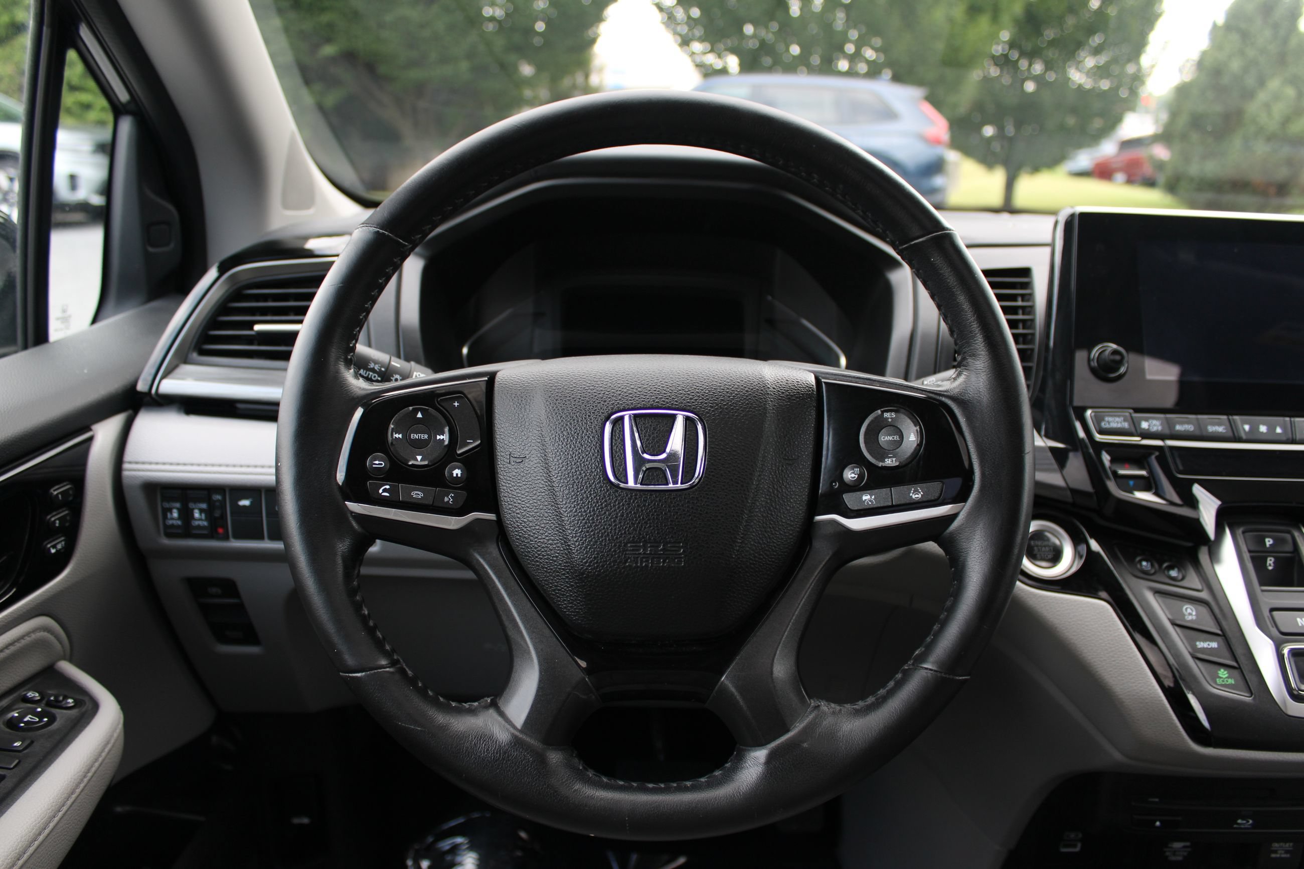Used 2023 Honda Odyssey Elite image 19