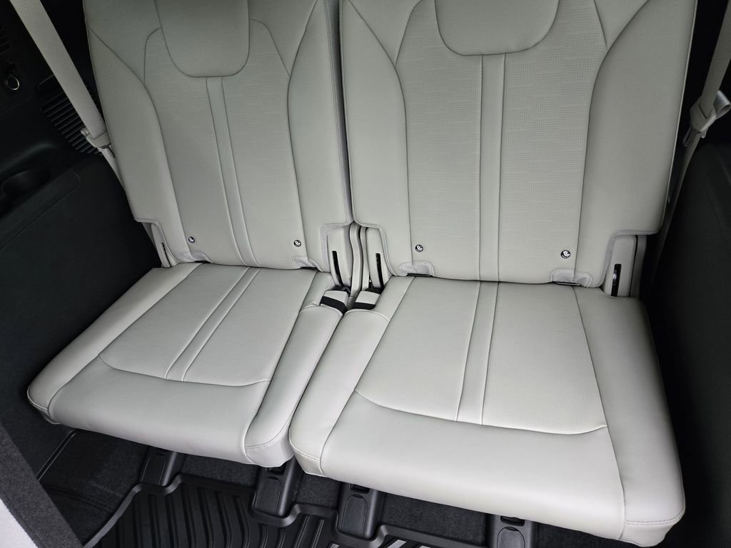 New 2026 Kia Sorento EX FWD image 24